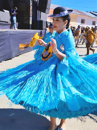 Morenada en Tini Cachi, Yunguyo - Puno, Perú