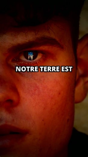 Trous Noirs L'Image du Vertige Cosmique