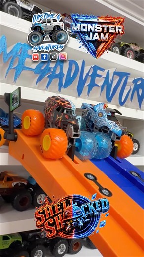 MonsterJam Toy MonsterTruck Racing 1184 TEAM THROTTLE MONSTER 3 of 4 Shell Shocked 🆚Jurassic Attack