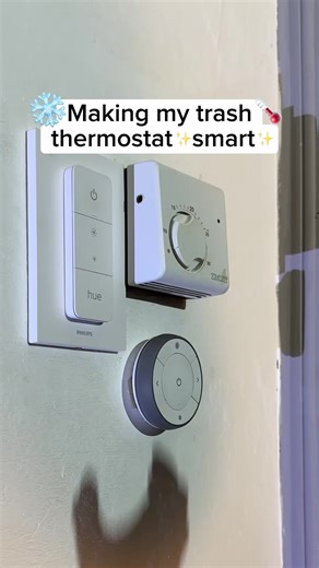 Installation details and context ⬇️ Many old thermostats like mine work without power/batteries. They are analog thermostats that turn on or off the heater based on a metal strip inside, therefore temperature « readings » are often inaccurate and more energy is being consumed. Most of the smart thermostats online need mains power to operate, and the ones that don’t offer battery based alternatives that often rely on Wi-Fi. Wi-Fi being a very hungry technology, those thermostats do not last longe