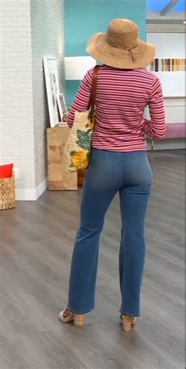 HSN model models jeans 0017