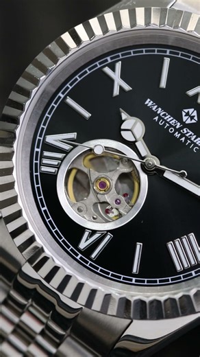 That Wrist Piece That Makes Every Café Light Hit Different