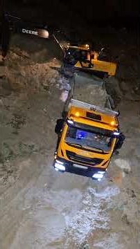 #foryou #xcavator #constructionvehicle #rc #dumptruck #dubai #excavator #bulldozer #heavyvehicle