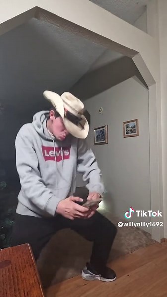 Risky Texting in Romance: How to Engage