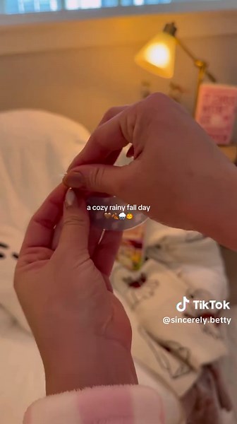 Cozy Stay-at-Home Routine for Rainy Fall Days