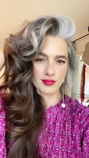 Effortless Gray Hair Transition: A Quick Guide