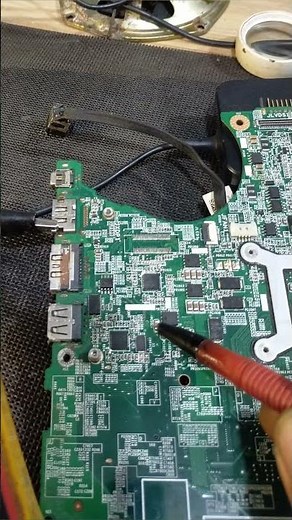 CHARGER LAPTOP DELL INDIKATOR LED MATI PADA SAAT DICOLOK, ADA APA..?