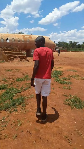 43K views · 486 reactions | Chirasha arriving at kamuzu Banda International Airport  | chirasha chemhandamabwe | Facebook