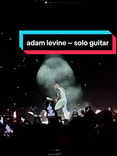 adam levine solo guitar jaming #maroon5 #maroon5jakarta #maroon5concert