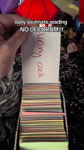 it's VEINY COME ONNNN #zodiactiktok #oraclereadings #soulmatereading #oracledeck