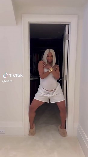 Lets run it back 🚨 | ciara