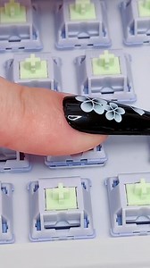 104K views · 2.9K reactions | Setting up a new keyboard ⌨️✨ #keyboard #unboxing #asmr #kawaii #tappingasmr #tech #techreview #techasmr #kawaiiasmr #bongocat | Pinku Kiwi | Facebook