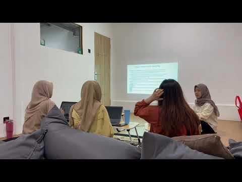 Microteaching Sharing Knowledge Public Speaking - Lutfiana Izalatul Laela