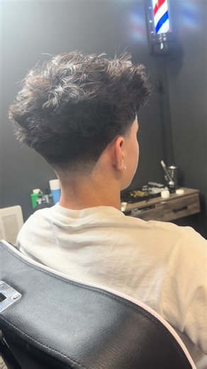 Mid Blowout Taper Haircut Tutorial