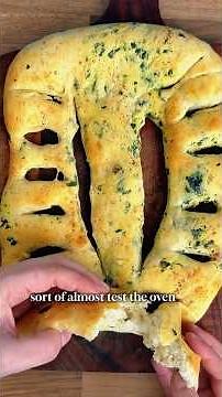 How To Make Wild Garlic Fougasse (Easy Spring Bake)