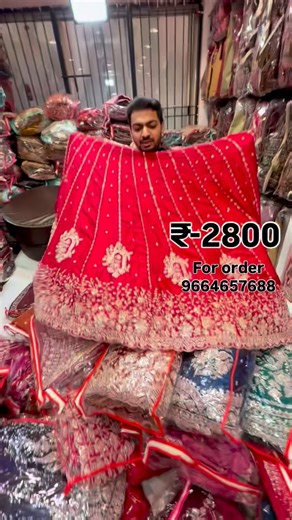(Swastik House) Rajpurohit Bhawani on Instagram: "₹-2800 में हैंडवर्क लहँगा 😍😍 एक पीस भी घर बैठे मंगवाए 😍😍 . Shop address G-14 old Bombay market Surat . No 9664657688 . #lehenga #suratlehenga #salelehenga #handworklehenga #swastikhousesurat"