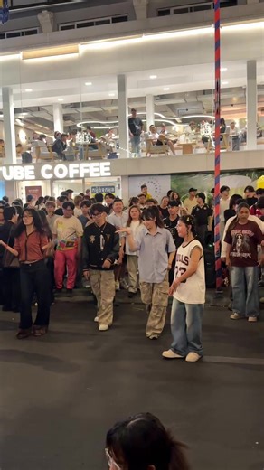 Random dance with Spicy Names at Walk Street Riverside #randomdance #kpop #riverside #cambodia #spicynames #weekend