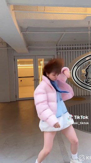 赤ちゃんのAIダンスを楽しもう！