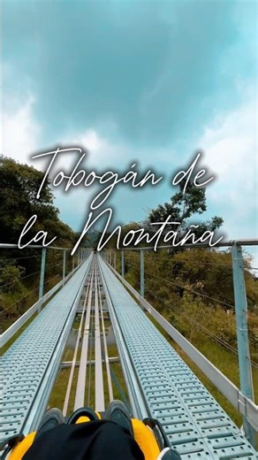 Tobogán en una montaña🔥🚗