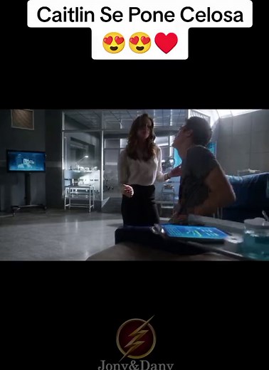 SnowBarry Love Story: Barry Allen and Caitlin Snow Kisses Revealed