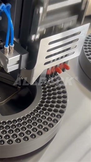 Have you ever seen how to operate the CGN-208s semi auto capsule filling machine？