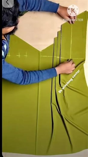 Viral 🔥 Short Kurti Cutting & Stitching || Ready Made Style Kurti Cutting & Stitching || Top Cutting