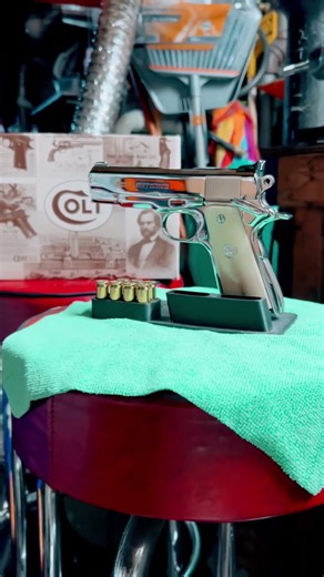 1981 Colt Commander in 45 ACP ￼#colt #america #1911 #chrome