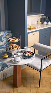 A quiet morning in a soft robe and underneath the covers, with a warm breakfast just within reach. The best moments while travelling are sometimes enjoyed without even leaving the room. Uma manhã tranquila entre lençóis suaves e o conforto do roupão, com o pequeno-almoço por perto. Há prazeres que tornam uma viagem ainda mais especial, mesmo sem sair do quarto. | Infante Sagres | Facebook