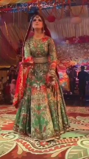 Beautiful Dance by Beautiful Pakistani Bride 🥰🥰 | Pakistan Shadi Fashions and Trends
