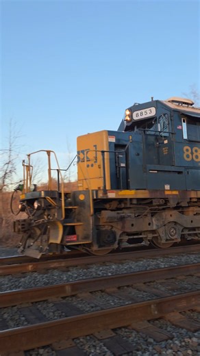 Ex. Conrail SD40-2 Leads I-019 Through The Sunsets Lighting *12/24/2025* #train #explorepage #csx