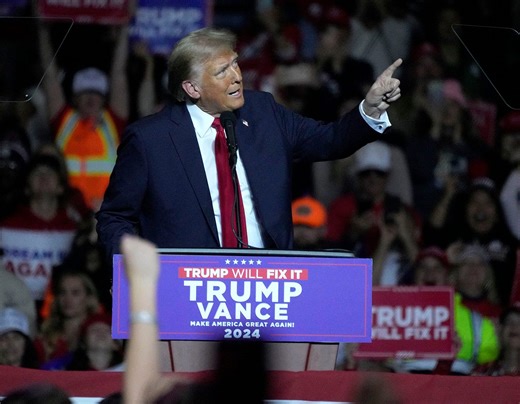 WATCH: Donald Trump shows off his golf swing mid dance at Presidential campaign rally