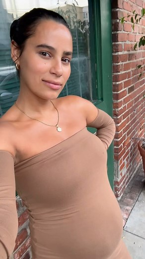 Cheyenne Gordon on Instagram: "Lil date night for mom & dad. Don’t mind the spillage on my @bumpsuit dress  on top of pregnancy brain you also can get your spatial awareness and balance thrown off. 凉浪"