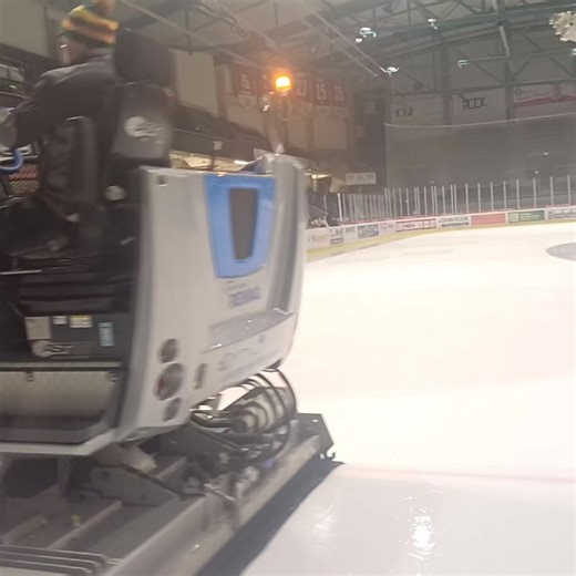 нананана на дороги😈 #нананананадороги #Лёд #Мухахахаха #tiktok #тикток #recommendations #рекомендации #fyp #рек #rec #СНовымГодом #2024 #фигурноекатание