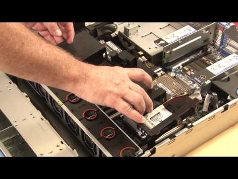 Lenovo ThinkSystem SR650 installing a DIMM