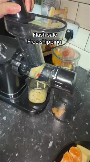 Lightweight Juicer Machine with Free Shipping Offer
