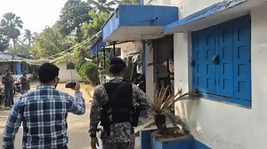 বিজেপি কর্মীর গ্রেপ্তার সহ ওনার পরিবারকে পুলিশি হেনস্থার প্রতিবাদে নন্দীগ্রাম থানায়... Suvendu Adhikari | Tapas Das