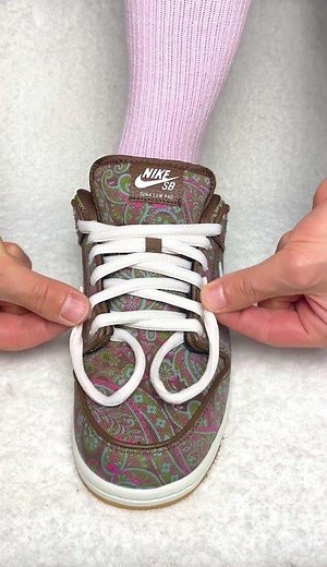 How to lace your Nike SB Dunks #nike #skateboarding #skate #lace #lacing #nikesb #sneakers #fy