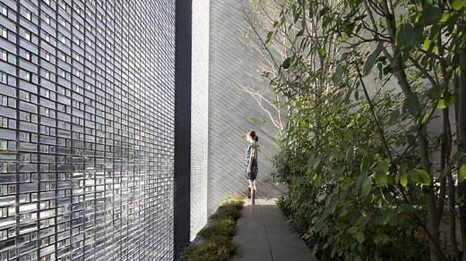 Optical Glass House by Hiroshi Nakamura & NAP