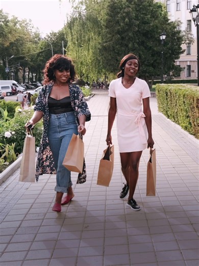 Activate your shopping mode this summer! Visit www.visa.com.ng to hunt for deals and discounts for your Visa card. #foreverytraveler #PayWithVisa | Visa