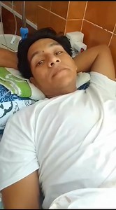 #Solidaridad | Ray Contreras joven estudiante de Derecho sufrió un accidente en motocicleta en el túnel de Coishco. Lastimosamente sufrió fractura de una pierna y hoy pide ayuda para operarse y no perderla. Pongamos nuestra mano en el corazón y apoyemos a este joven. 🎯 Cel. 988638278 Ana Bertha Rodriguez Gonzales | Diario El Norte Al Día - Perú