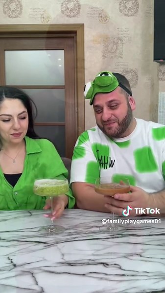 play best family games at home. #funnygame #familygame #funtime #familytime