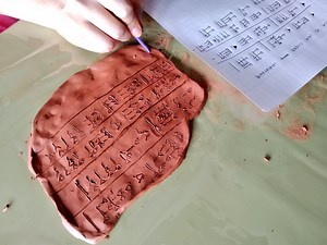 ¡Llega la escritura! Tablillas de escritura cuneiforme