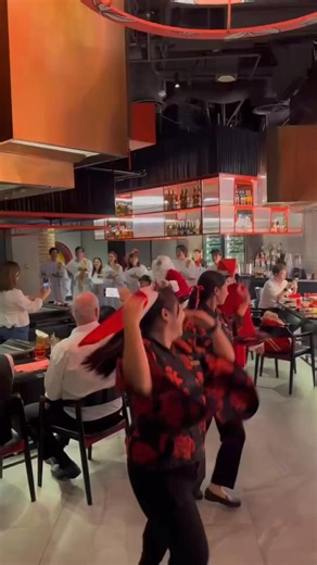 What a night! 🎄✨ We had so much fun celebrating Christmas Eve with everyone last night. We hope you all had a brilliant time and enjoyed the festive ‘eatertainment’ experience at Benihana Riverside. See you for the Christmas Day celebration today! Merry Christmas! 🍣🔥 #BenihanaRiverside #Benihana #Christmas | Benihana Riverside