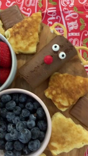 Elf on the Shelf North Pole Breakfast Idea | Christmas Morning Grazing Board for Kids