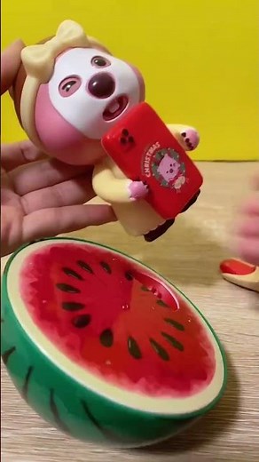 Ruby is so cute. She’s so cute. How to eat it like a fairy.