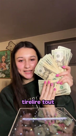 A piggy bank that can't be opened! 🤯