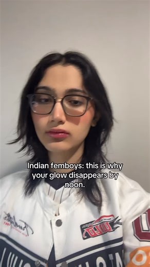 Akshansh Vats on Instagram: "save this before your glow ghosts you by noon ☀️ — morning glow ≠ sealed glow — humidity + sweat eat softness — no mid-day reset = dull skin — barrier > more product indian skin needs protection, not panic follow for desi glow discipline ✨ femboy kit in bio 💅 @cerave barrier-repair routine indian femboy glow up why glow disappears by noon indian skincare humidity femboy skincare india midday skin dullness oil sweat humidity skin indian skin glow tips skincare for hu