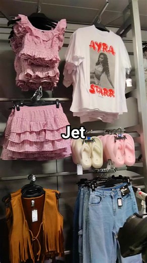 1.5K views · 34 reactions | Jet lovers #summervibes #holiday  | Dee's everyday plugs for anything | Facebook