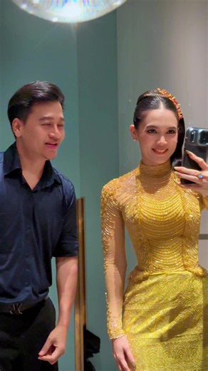 မြတ်လေး နှင့် shooting အမှတ်တရ ✨💛 #designertintsoelwin #glamorousfashion #မြတ်လေး #အေးမြတ်သူ