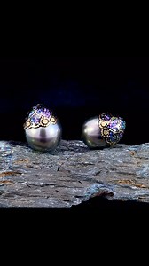 Some very special offerings. South seas Tahitian Japanese 24k inlay and abalone Maki-e Pearls. An old tradition always cherished. Look one pair has hearts too! Each so beautiful for earrings or split them up for two pendants. Keep one and give one🩷Reach out for pricing and details | Robin Callahan Designs